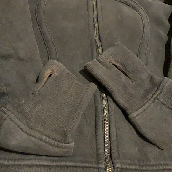 Lululemon Black Scuba Full Zip Hoodie - Size 12 - Picture 10 of 16